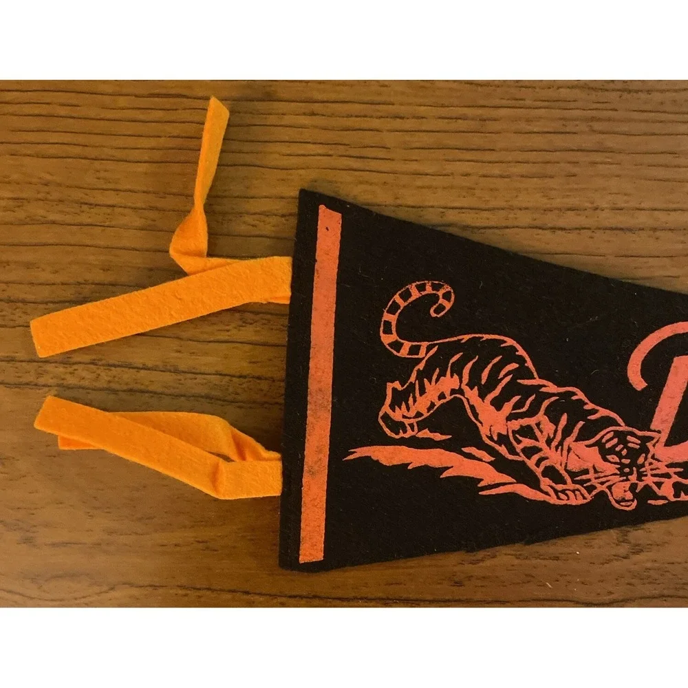 1950s Vintage Detroit Tigers Baseball Mini Pennant RARE HTF